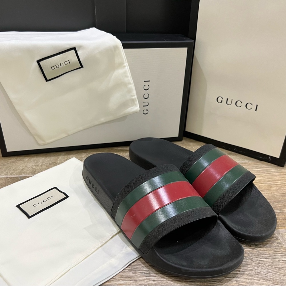 Gucci Men's Web rubber slide sandal